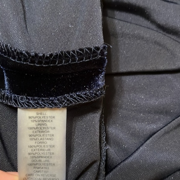 KARL LEGERFELD PARIS DRESS - Picture 6 of 8